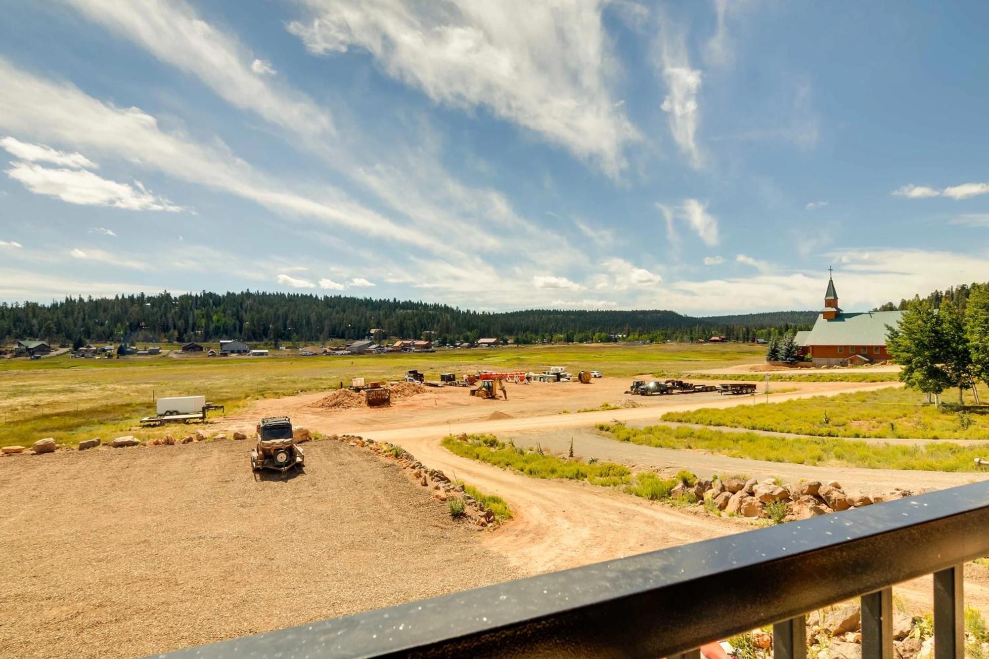 The Lodge At Duck Creek Duck Creek Village Bagian luar foto