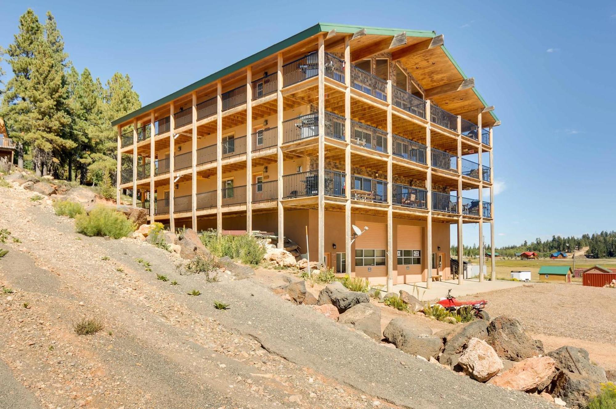 The Lodge At Duck Creek Duck Creek Village Bagian luar foto